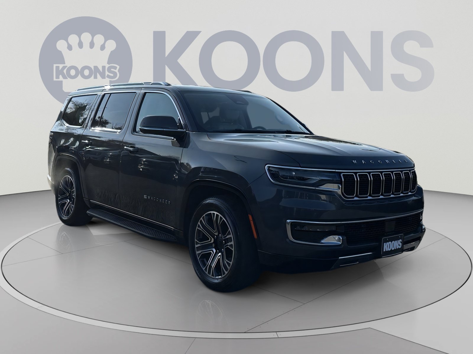 Used 2022 Jeep Wagoneer Series III w/ Flexible Seating Group AWD/4WD image 2