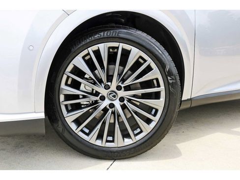 Used 2025 Lexus RX 450h AWD w/ Luxury Package image 30