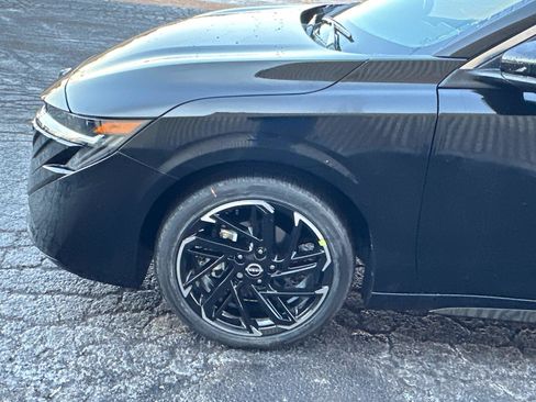 New 2026 Nissan Sentra SR w/ SR Premium Package image 7