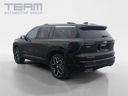 New 2026 Chevrolet Traverse High Country w/ LPO, Floor Liner Package image 5
