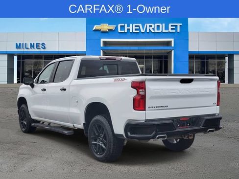 Used 2024 Chevrolet Silverado 1500 LT Trail Boss w/ LT Trail Boss Premium Package AWD/4WD image 3