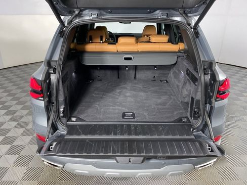 Used 2026 BMW X5 xDrive40i image 28