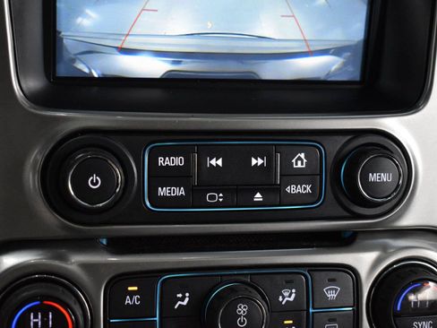 Used 2018 Chevrolet Tahoe Premier AWD/4WD image 26