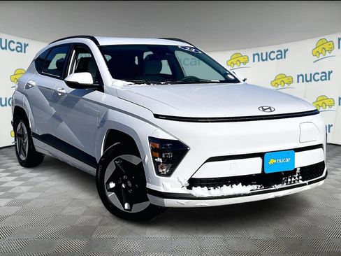Used 2024 Hyundai Kona SEL image 1