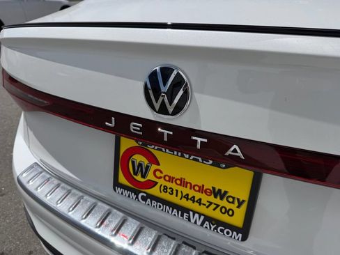 New 2026 Volkswagen Jetta SE FWD image 12