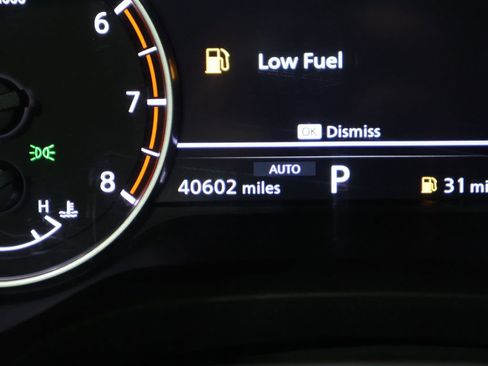 Used 2025 Nissan Rogue SV image 38