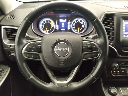 Used 2019 Jeep Cherokee Latitude w/ Cold Weather Group AWD/4WD image 22