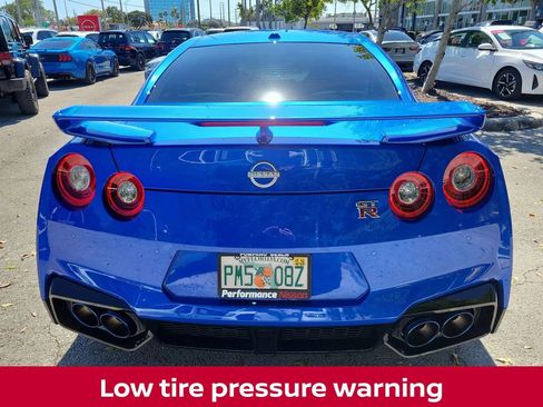 Used 2024 Nissan GT-R Premium w/ Floor Mat Package AWD/4WD image 7