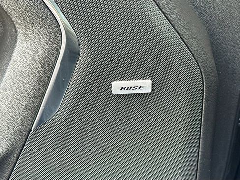 Used 2022 GMC Yukon SLT w/ SLT Premium Package image 20