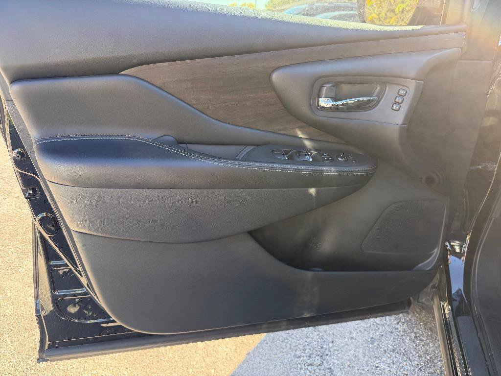Used 2022 Nissan Murano Platinum w/ Cargo Package FWD image 12