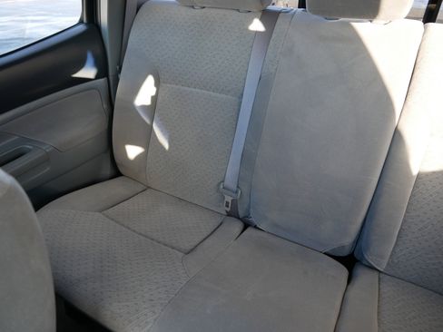 Used 2006 Toyota Tacoma PreRunner image 12