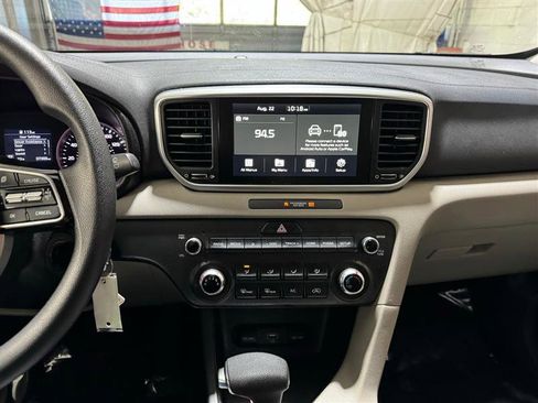 Used 2022 Kia Sportage LX image 27