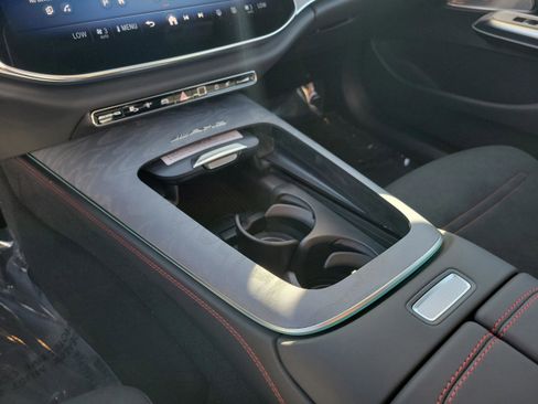 New 2026 Mercedes-Benz E 53 AMG e 4MATIC Sedan image 23