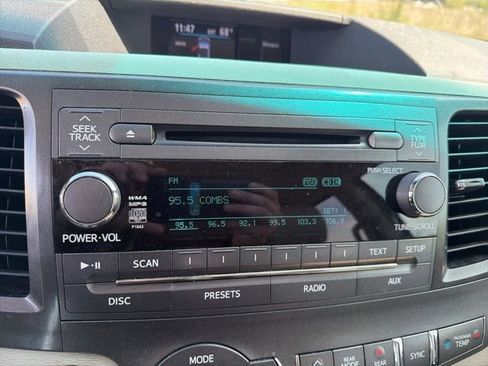 Used 2012 Toyota Sienna XLE w/ Entertainment Pkg image 15