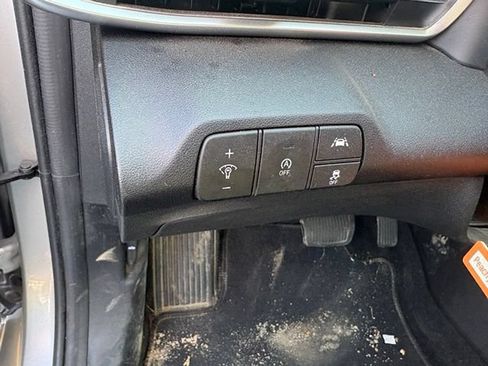 Certified 2021 Hyundai Elantra SE FWD image 11