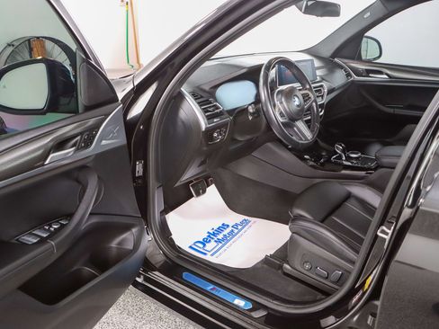 Used 2024 BMW X3 sDrive30i w/ M Sport Package RWD image 3