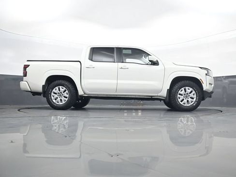 Used 2022 Nissan Frontier SV w/ SV Premium Package AWD/4WD image 24