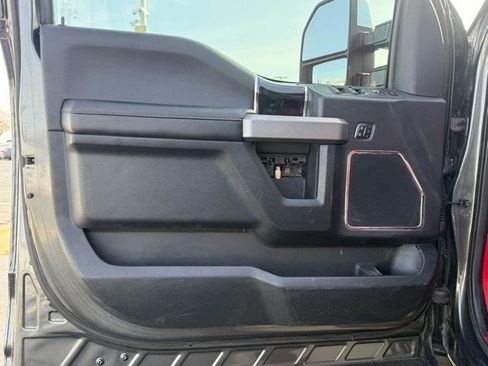 Used 2017 Ford F250 Platinum w/ Platinum Ultimate Package image 24