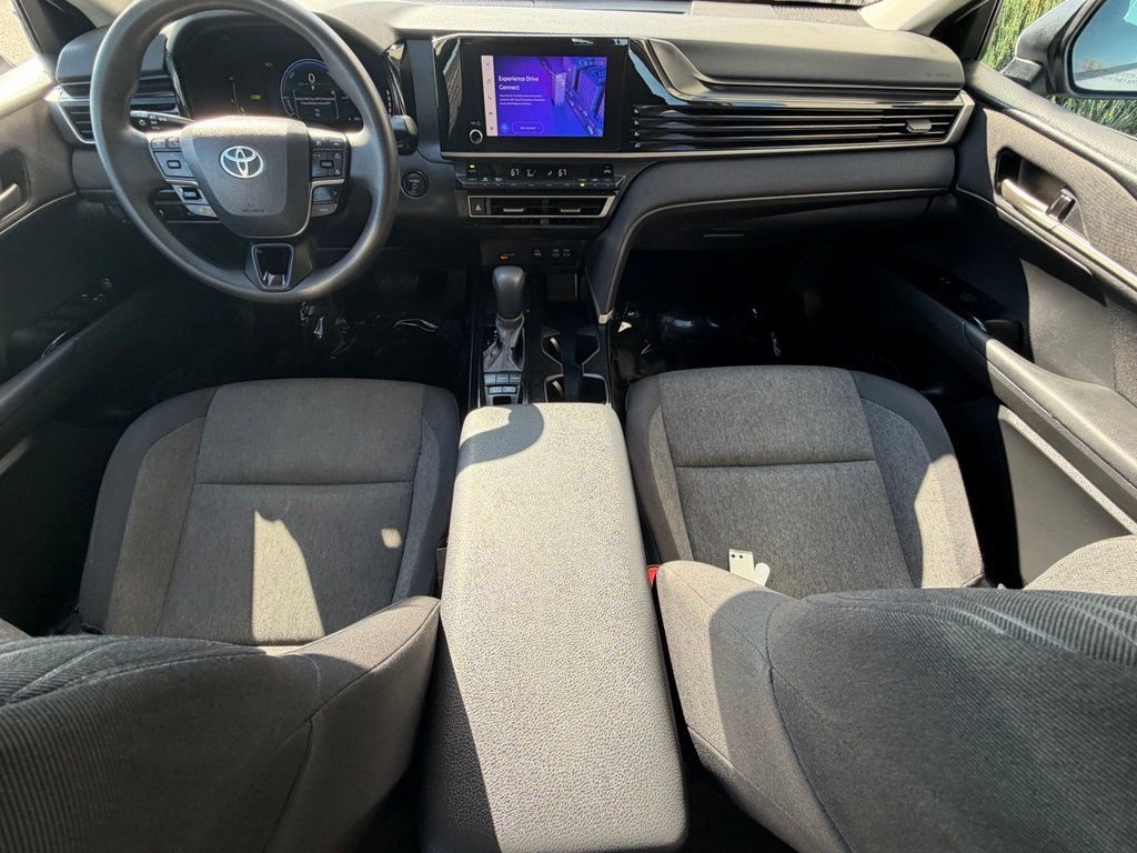 Used 2025 Toyota Camry LE FWD image 11