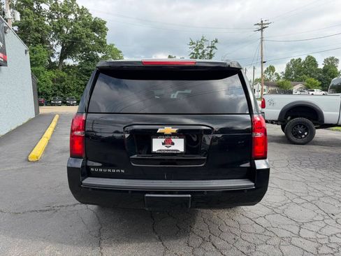 Used 2017 Chevrolet Suburban LT AWD/4WD image 7