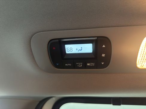 Used 2022 Honda Odyssey Elite image 14