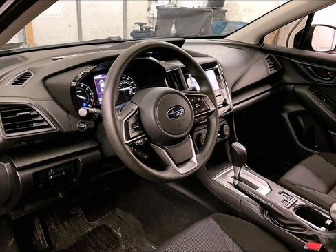 Used 2022 Subaru Impreza 2.0i Premium image 12