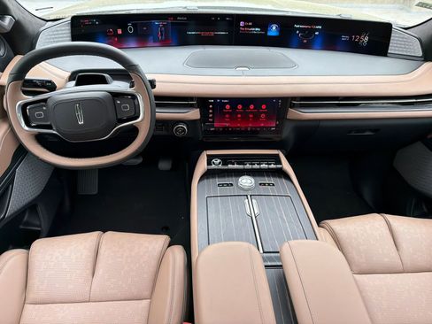 New 2026 Lincoln Navigator L Black Label image 21