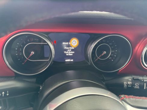 Used 2018 Jeep Wrangler Unlimited Rubicon w/ Steel Bumper Group image 6