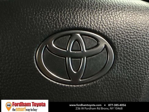Used 2025 Toyota Camry XSE image 35