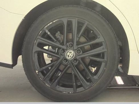 Used 2025 Toyota Camry SE FWD image 21