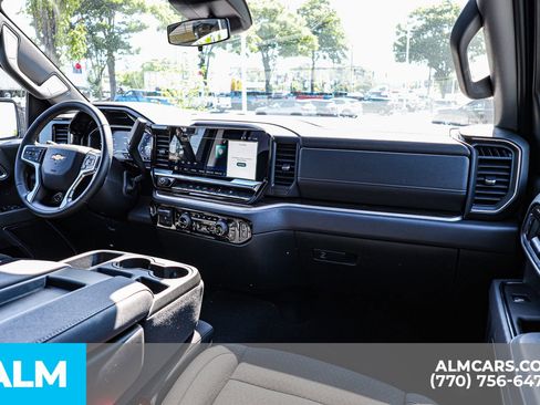 Used 2025 Chevrolet Silverado 1500 LT AWD/4WD image 26
