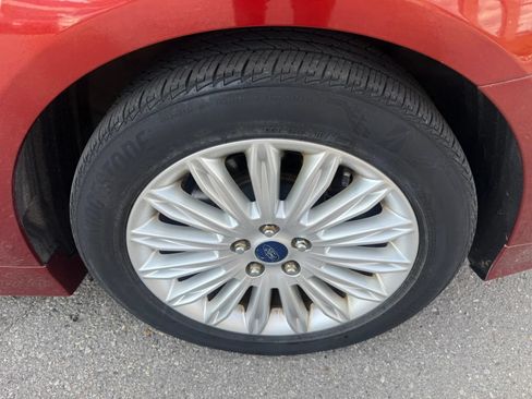 Used 2014 Ford Fusion Energi Titanium w/ Driver Assist Package FWD image 10