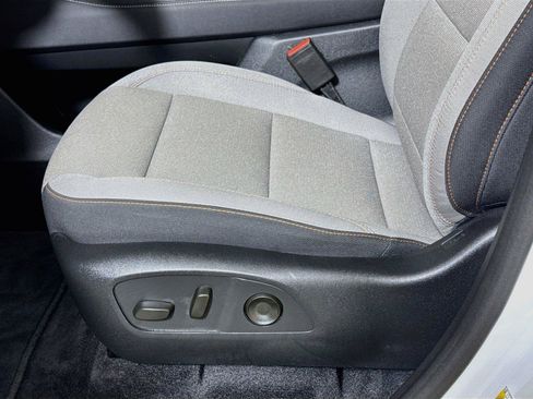Certified 2026 Chevrolet Traverse LT w/ Driver Confidence Package FWD image 18