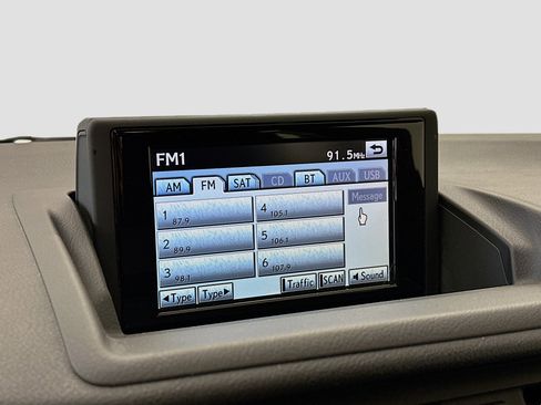 Used 2012 Lexus CT 200h image 21