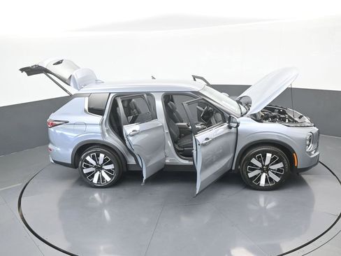 New 2026 Mitsubishi Outlander SE image 80