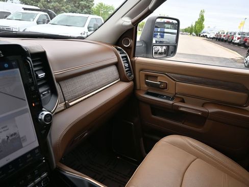 Used 2024 RAM 3500 Limited w/ Safety Group AWD/4WD image 33