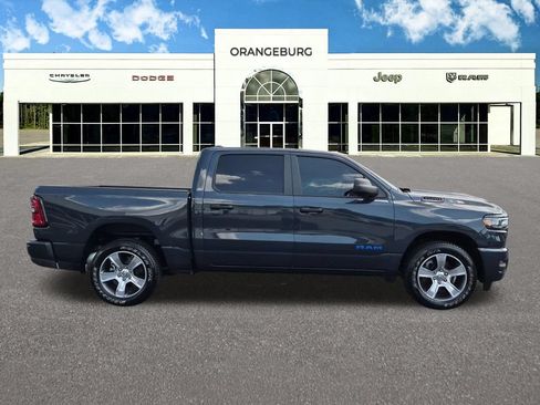 Used 2026 RAM 1500 Express RWD image 10