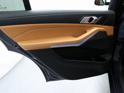 Used 2019 BMW X7 xDrive40i image 29