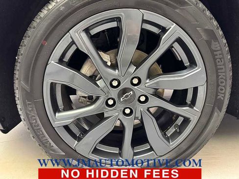 Used 2023 Chevrolet Equinox RS w/ RS Leather Package image 9