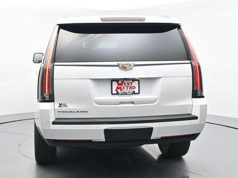 Used 2016 Cadillac Escalade Platinum AWD/4WD image 30