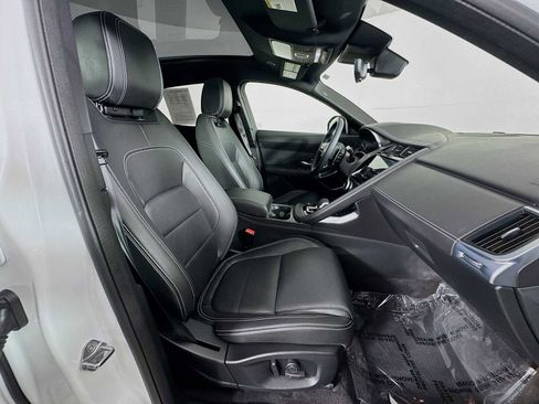 Used 2024 Jaguar E-PACE R-Dynamic SE image 28