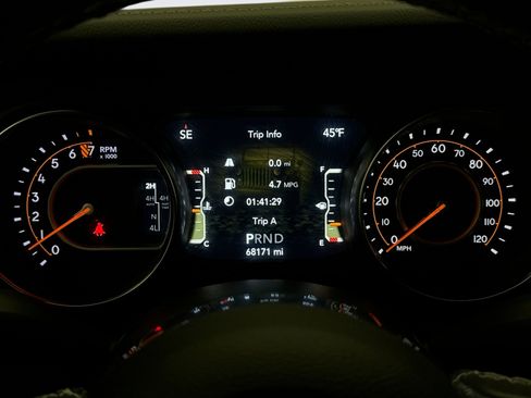 Used 2021 Jeep Gladiator Overland w/ Popular Equipment Package image 13