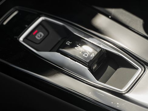 New 2027 Audi A6 e-tron Premium Plus image 11