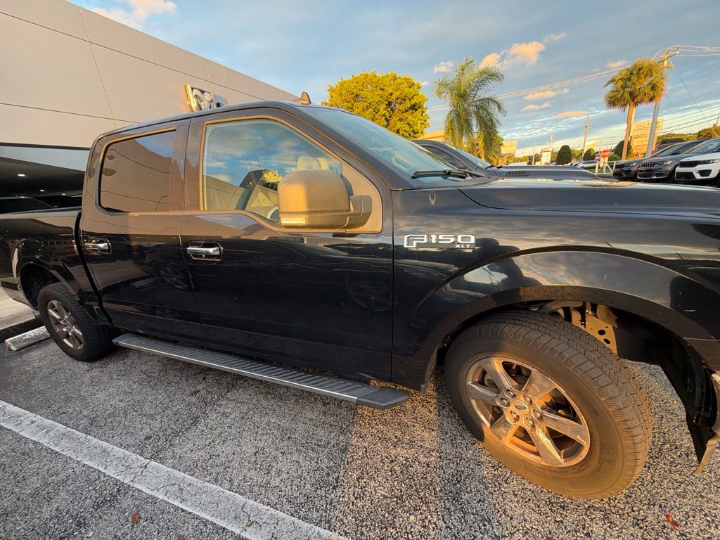 Used 2020 Ford F150 XLT w/ Equipment Group 302A Luxury RWD image 16