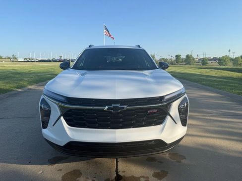 New 2026 Chevrolet Trax RS FWD image 10