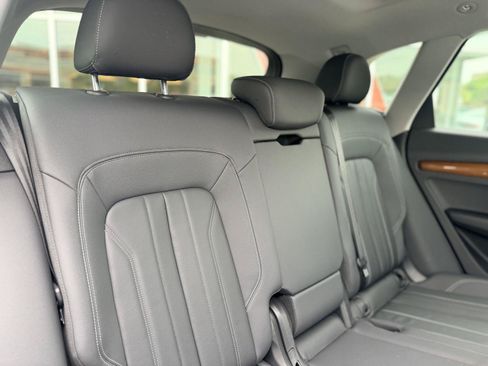 Certified 2024 Audi Q5 Premium AWD/4WD image 19