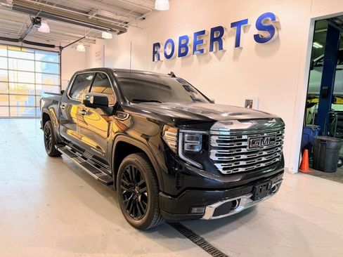 Used 2023 GMC Sierra 1500 Denali w/ Technology Package image 2