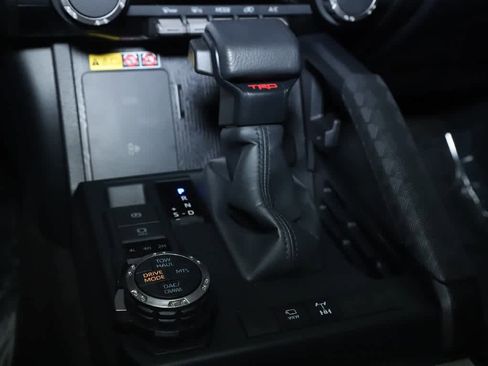 Used 2025 Toyota 4Runner TRD Off-Road Premium image 31