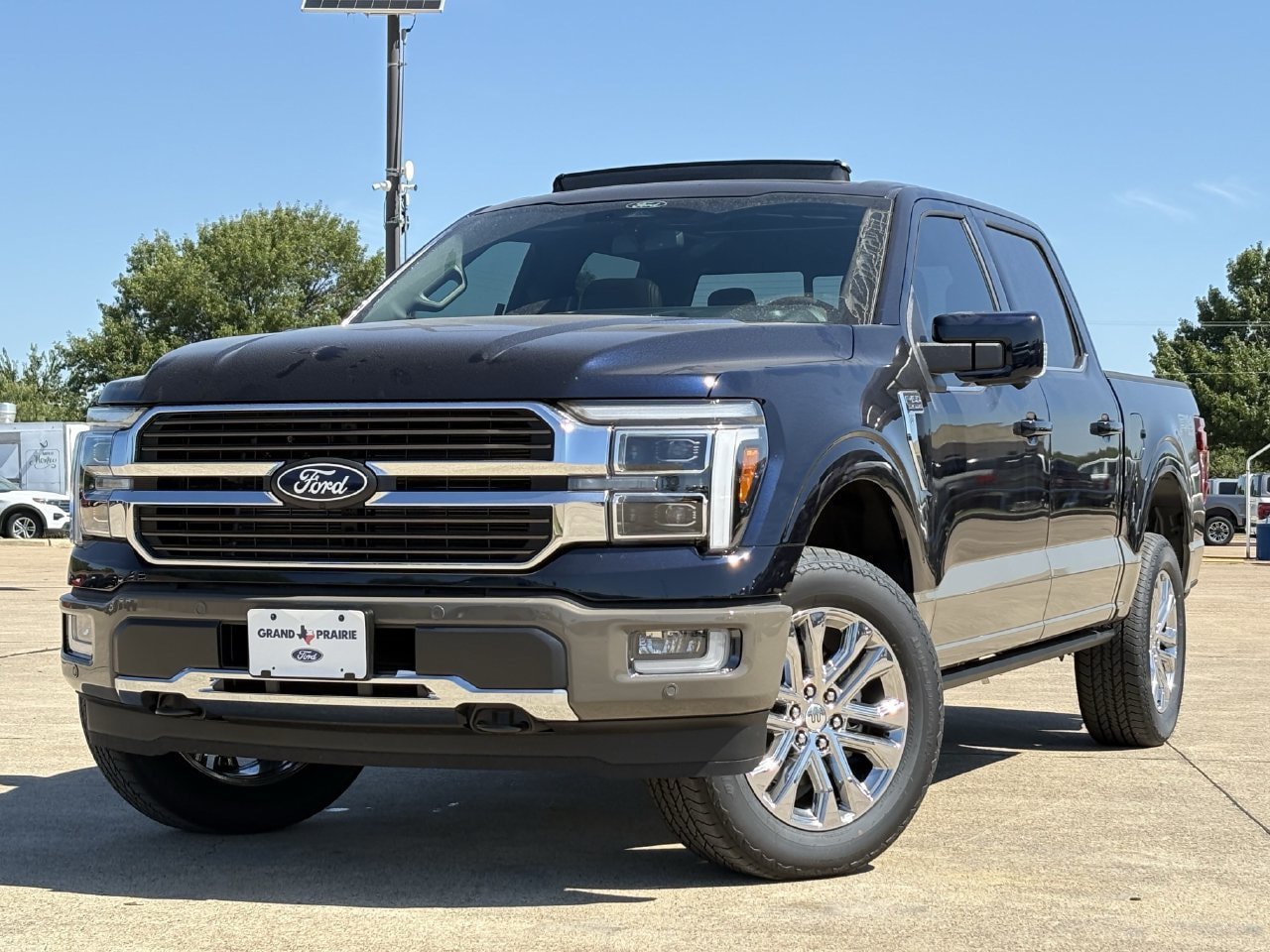 New 2026 Ford F150 King Ranch w/ Equipment Group 601A High AWD/4WD image 2