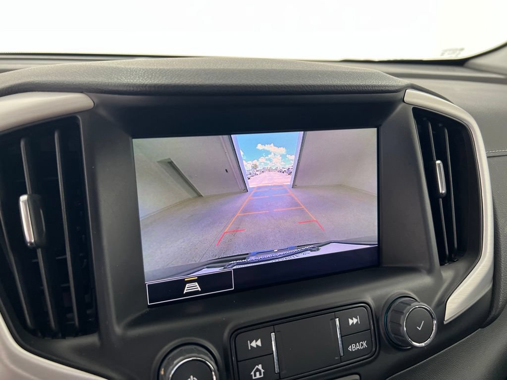 Used 2024 GMC Terrain SLE w/ Driver Convenience Package FWD image 14